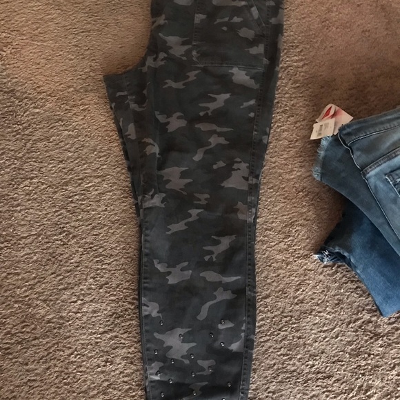 Women’s plus size pants - Picture 4 of 4